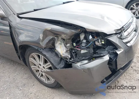 2006 Toyota Avalon Limited z USA, uszkodzony, nr VIN 4T1BK36B16U134171